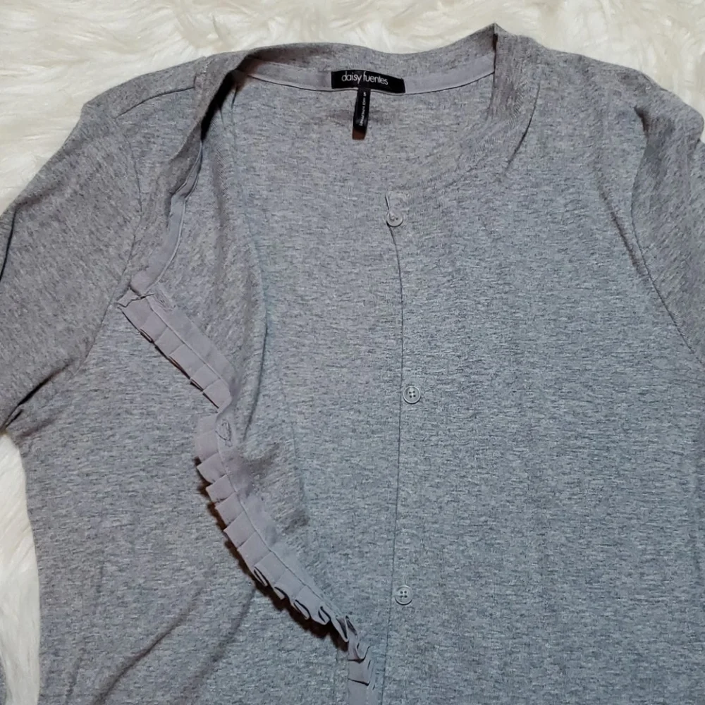 Daisy Fuentes gray button down cardigan sweater S